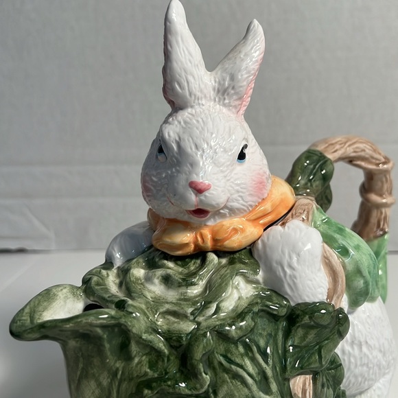 Easter Theme Teapot Bunny Rabbit in Cabbage Garden - Picture 5 of 8